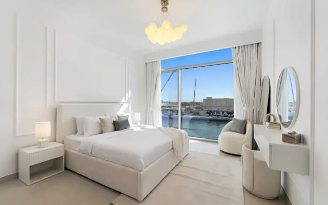 2BR + Maid’s Room CF7 B | Partial Canal View