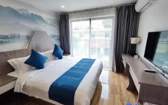 Foshan Dongliju Hotel (Chao'an Subway Station Branch)