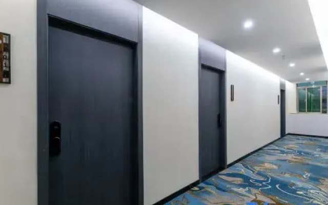 Jin Yuan Wisdom Hotel (high school branch of Haikou No. 4 Middle School)