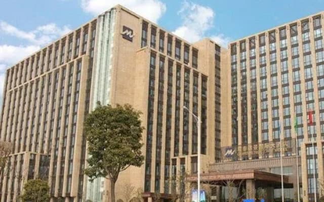 Yangzhong Juntai Hotel