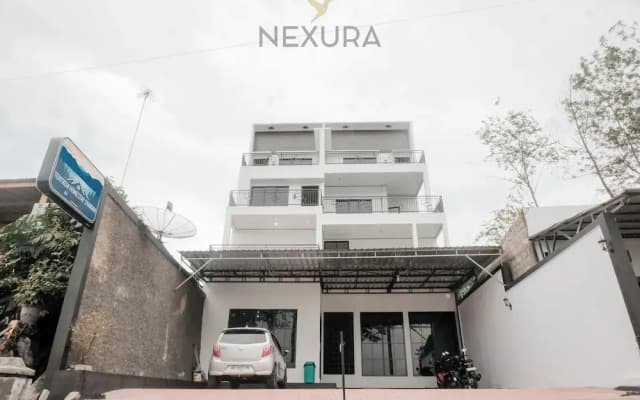 Tentrem Syariah Nexura Collection