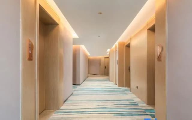 Kyriad Marvelous Hotel