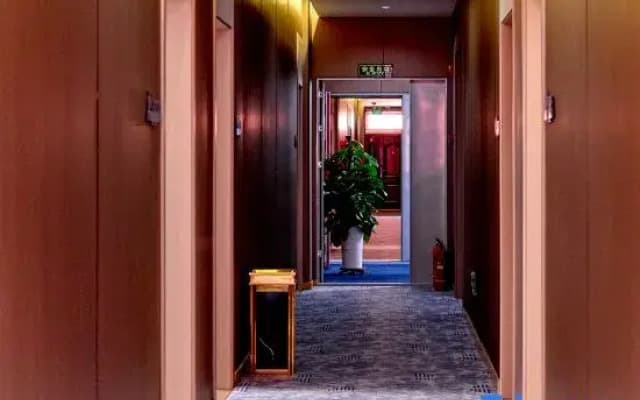 Taguike Concept Hotel (Pin Plaza)