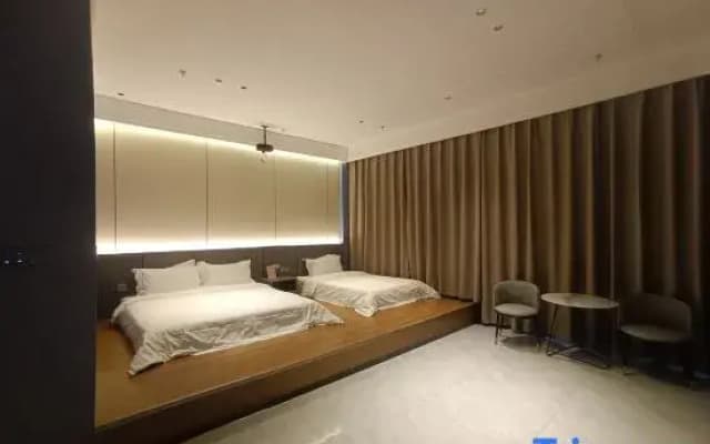 Herui Hotel (Shihezi University)