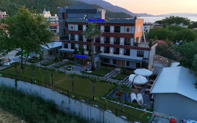 Zeus Otel