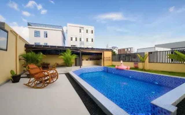 Floral Hotel· Tinghai Hotel (Lingshui Center Avenue Store)
