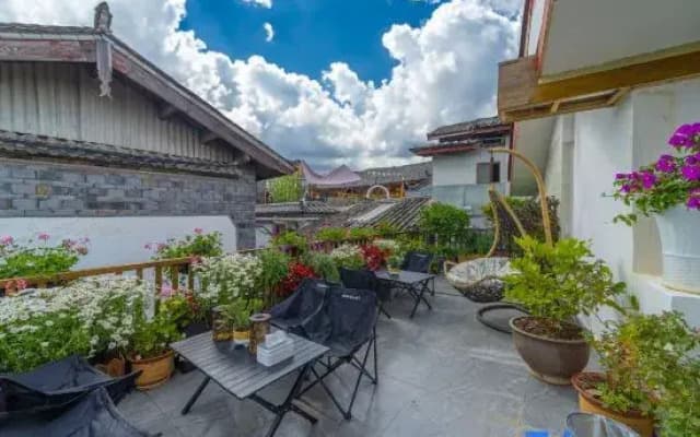 Liaofan Garden Courtyard Light Luxury Log Designer Meisu (Lijiang Ancient City Store)