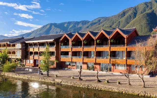 Lugu Lake And share resort hotel