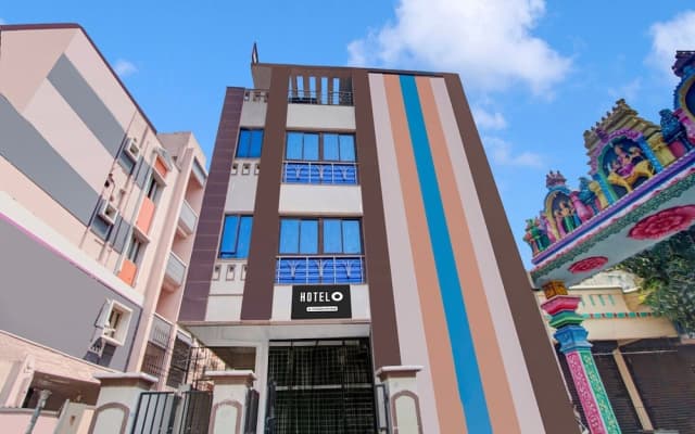 Hotel O Adarsh Nagar Kavya Hospital