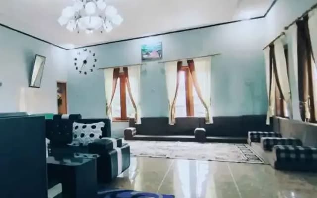 villa mutiara citra puncak bu eva