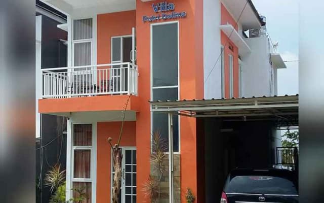Villa Putri Delima - Four Bedroom