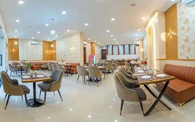 Hotel Silver Stone Varanasi