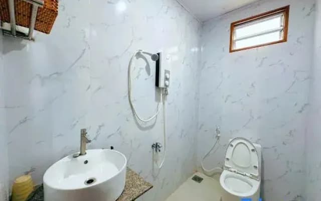 Khu Camping & Homestay Ven Bien