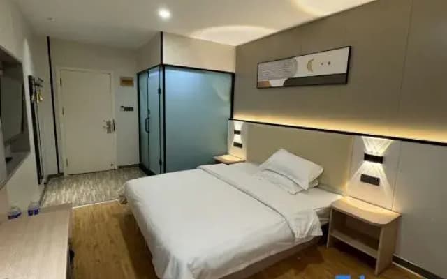 Lanjin Hotel (Polytechnic University)