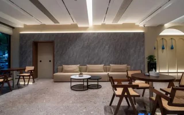 JULY · Qiyue Hotel (Linhai Intime City & Linghu Scenic Area Branch)
