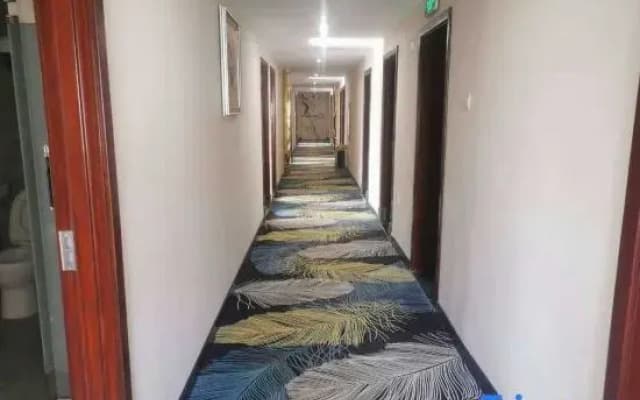 Zhixiang Business Hotel