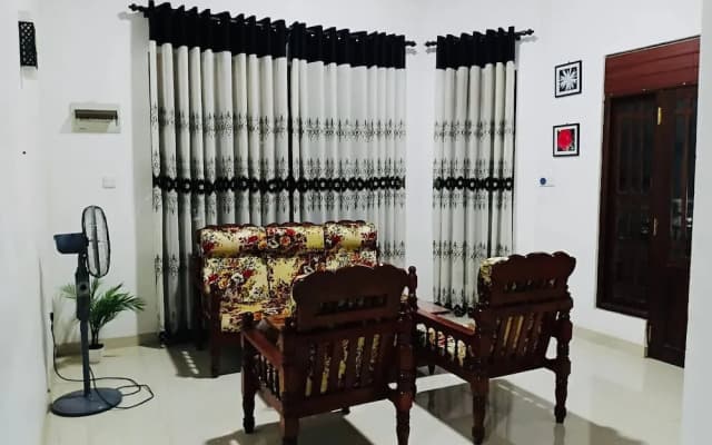 Home Stay With Local Charm