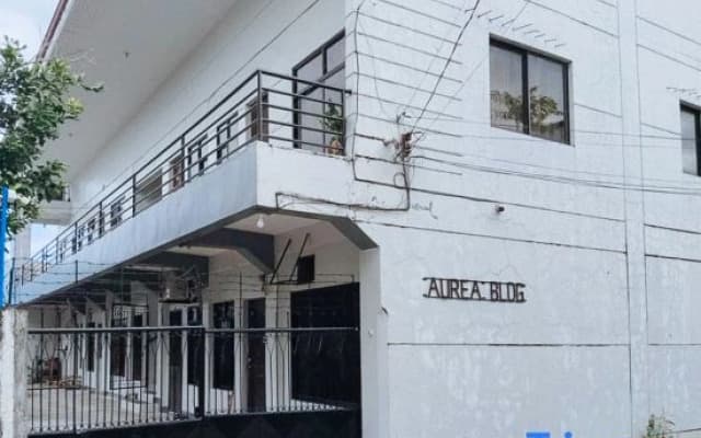 Reddoorz Aurea Apartelle