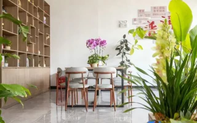 Dianhui International Youth Hostel