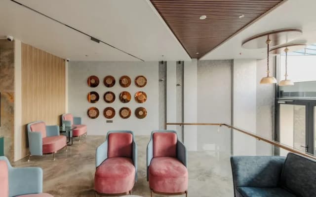 Signature Hotel