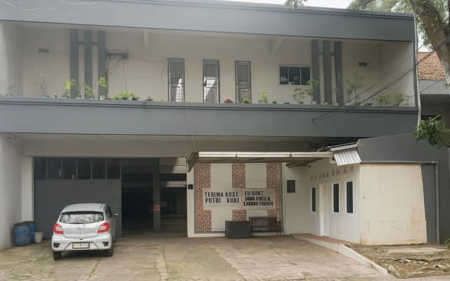 Elang House near Simpang Lima Tasikmalaya Mitra RedDoorz