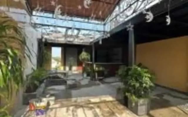 Hoa Huong Duong Hotel
