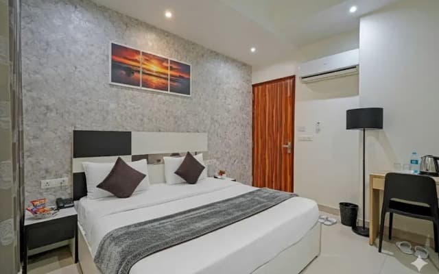 Hotel Church House - Rohini I Near Metro I Spacious Rooms I Friendly Staff I Most Preferred Hotel In Rohini