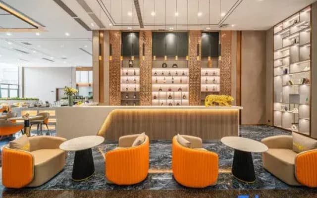 Poltton Century Hotel（Yangjiang  Jinshan Road ）