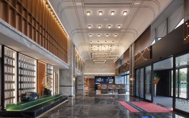 Xinyang Hampton by Hilton Hotel