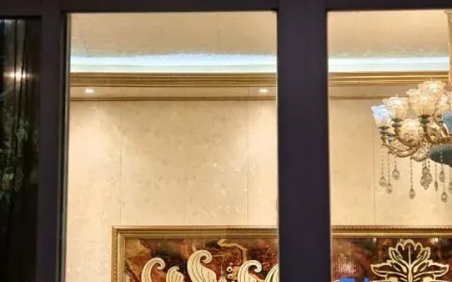 Haiyun Holiday Villa (Beihai International Passenger Port Qiaogang Style Street Store)