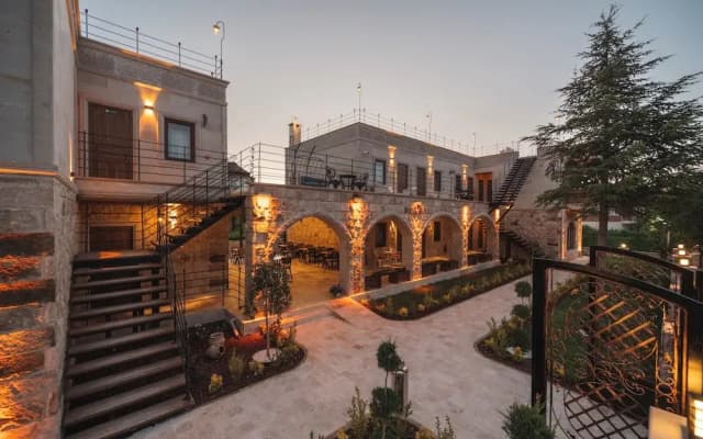 Sv Valinor Stone House