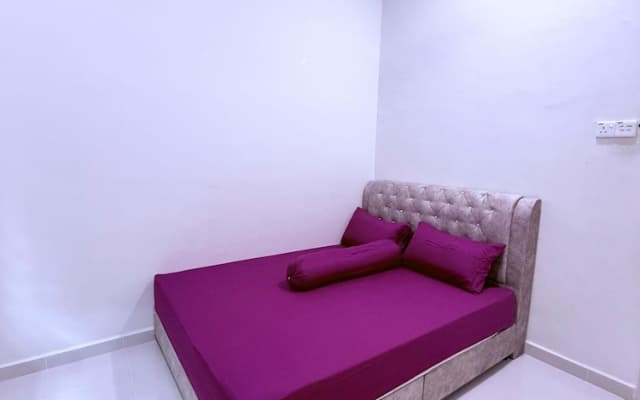 Homestay Selesa KKT Guesthouse