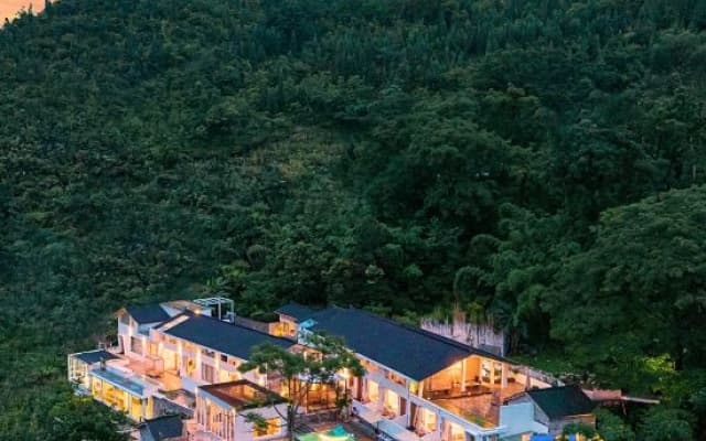 Wanfenglin Rongsu Resort&Spa