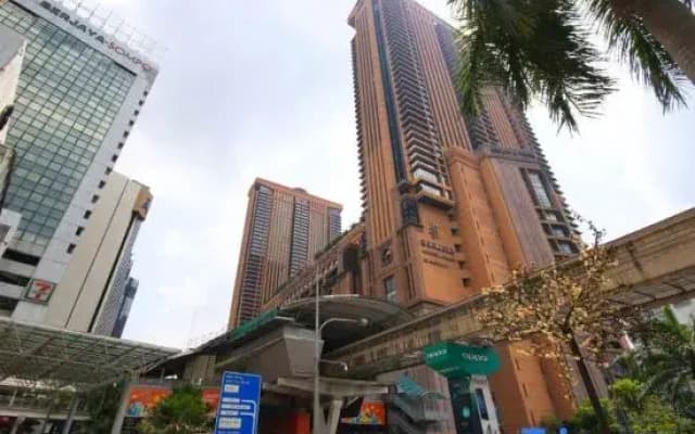 Berjaya Times Square 1BR Suite 5Pax Bukit Bintang Steps to Monorail