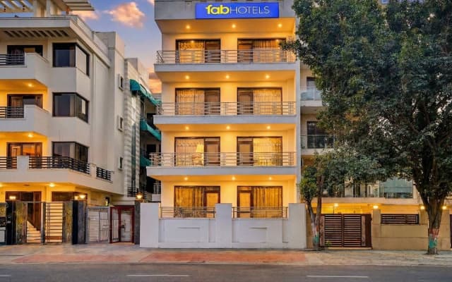Fabhotel Sarala Residency