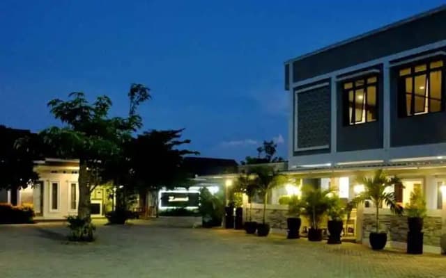 Zamrud Resort Palu