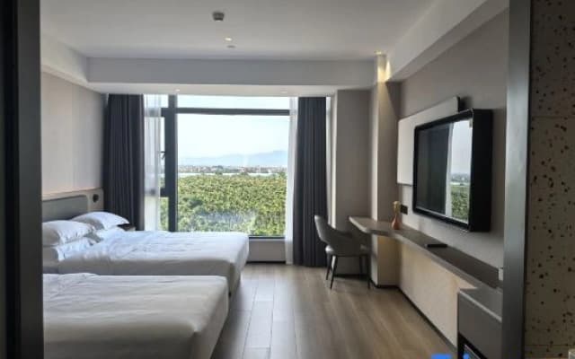 Lston Hotel