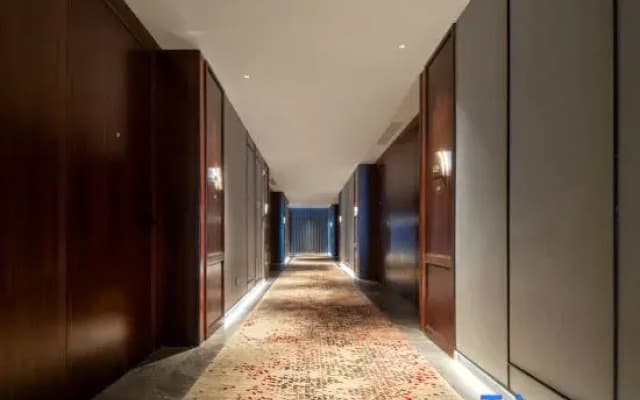 ROYGEM Hotel (Longfor Yantai Longkou Paradise Walk, Yantai)