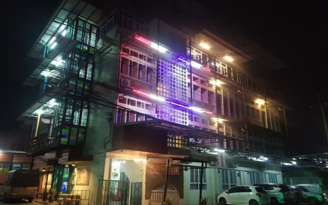 PonTaWin Budget Hotel