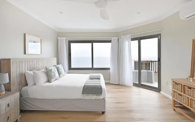 Spacious Family Camps Bay Escape Spectacular Views Pool Garden