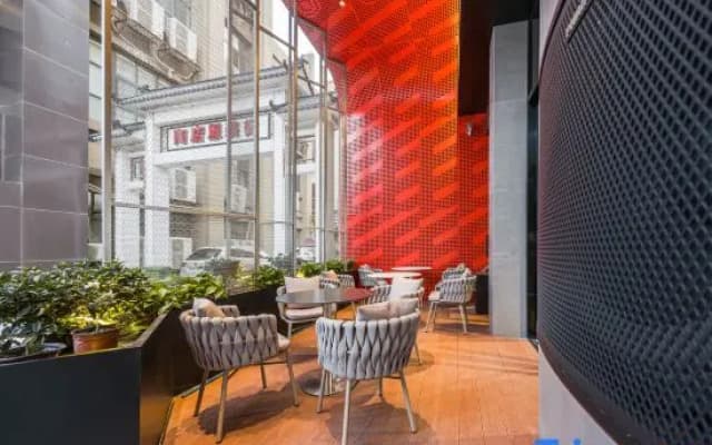 Ibis Hotel (Bengbu Carnival Plaza Store)