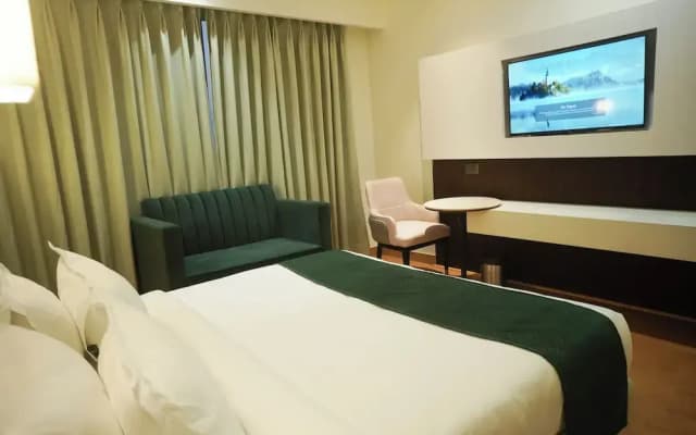 Hotel Pacific Primee