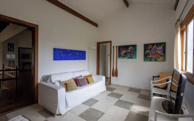 Casa Alto Padr o com 5 Su tes e Jacuzzi Privativa