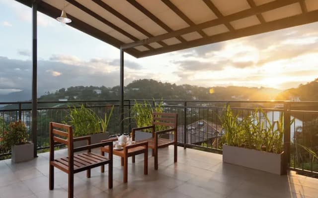 Oak Ray Sky Terrace