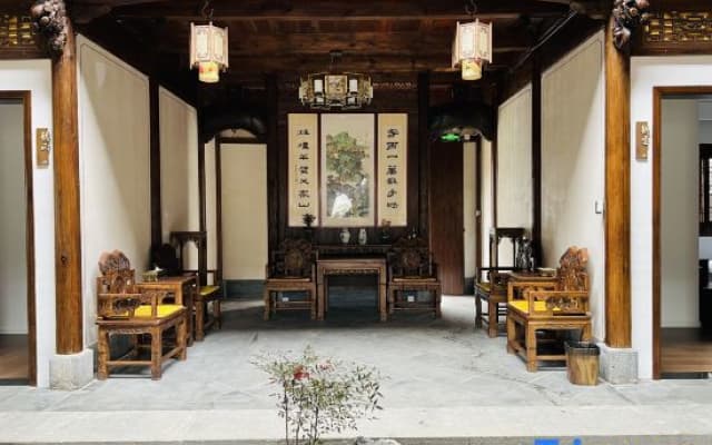 Huangshan Lvyetang High-end Boutique B&B