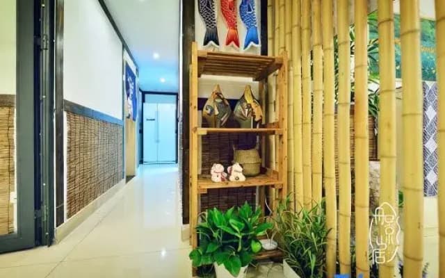 Chongqing Zhouying Mountain Residence River View Homestay (Jiefangbei)