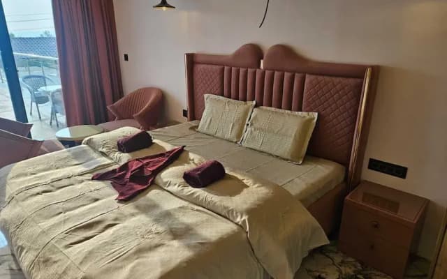 Coco 7 Beach Resort