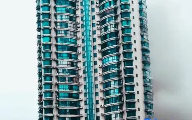 Yingxiong International Superfan Hotel