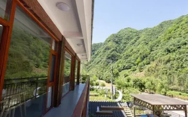 Jing No. 5 Homestay · Stream Tracing · Hidden World (Moon Bay Scenic Area)