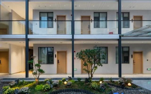 Xishan Buddhist Realm · Void Sanctum · Zen Wisdom Cloud Villa · Full-house Smart Aesthetic Stay